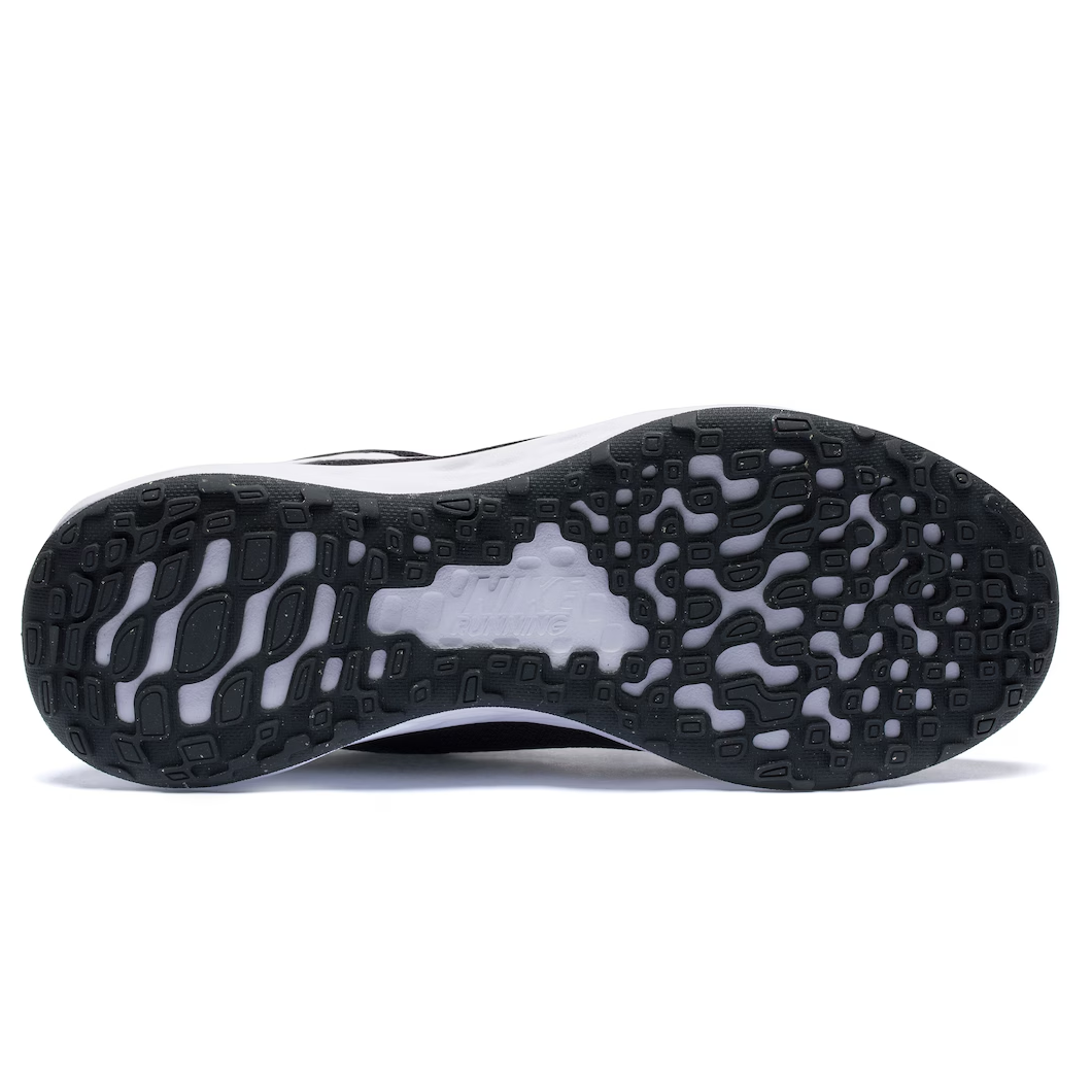 Tênis Nike Revolution 6