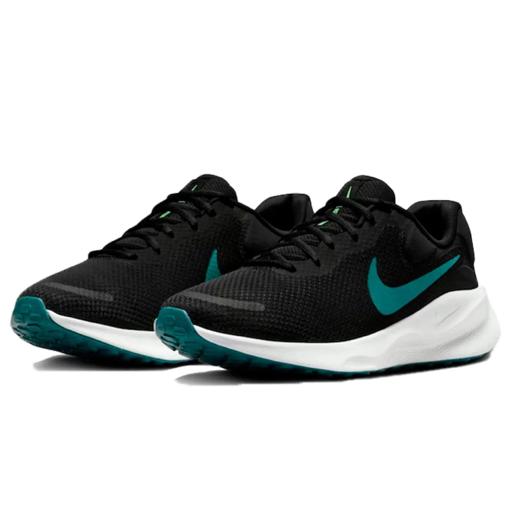 Tênis Nike Revolution 7