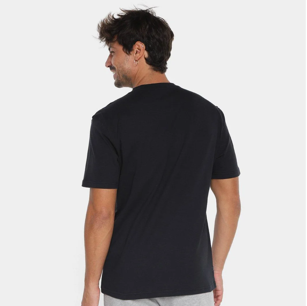 Camiseta Masculina New Balance Essentials
